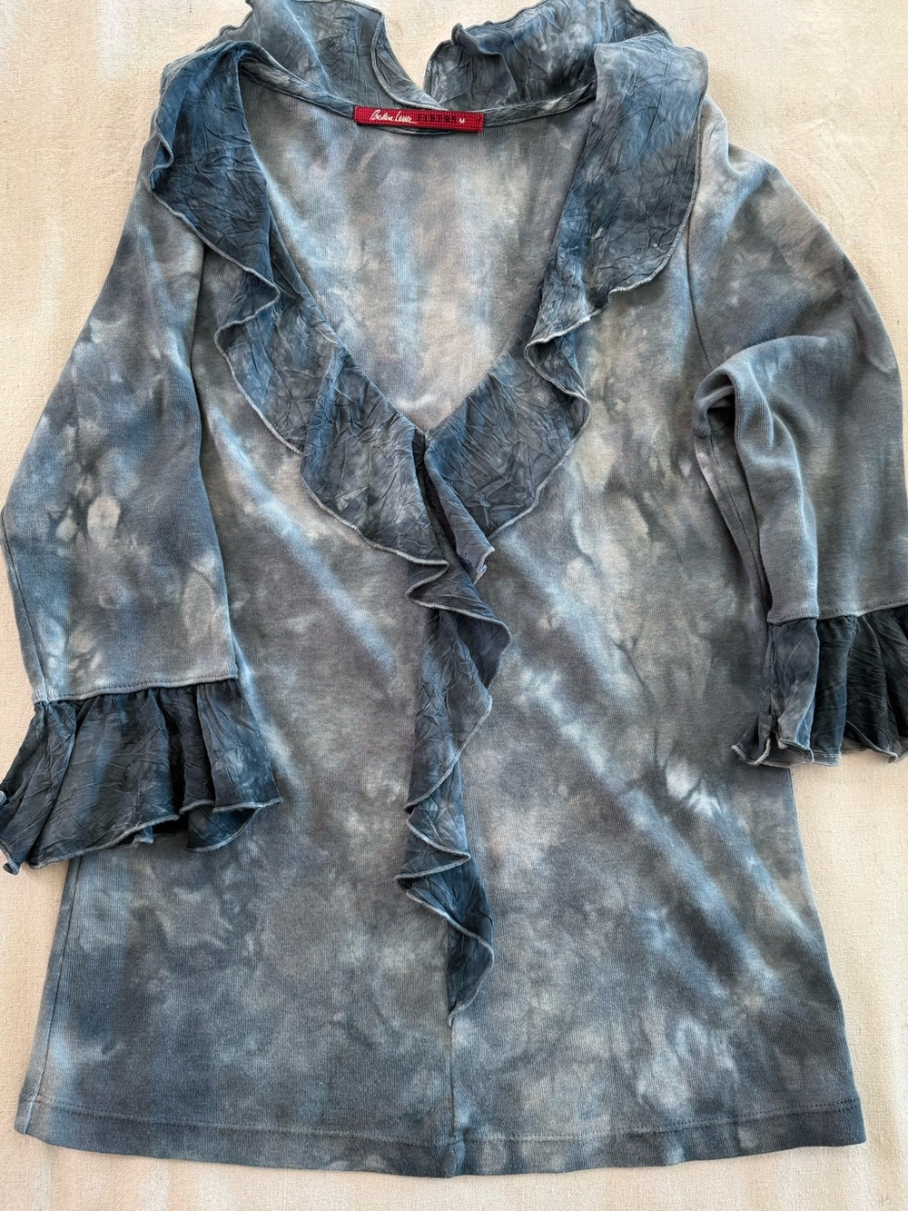 Bella Luxx Women's Slate Blue Tie-Dye Ruffle V-Neck Top